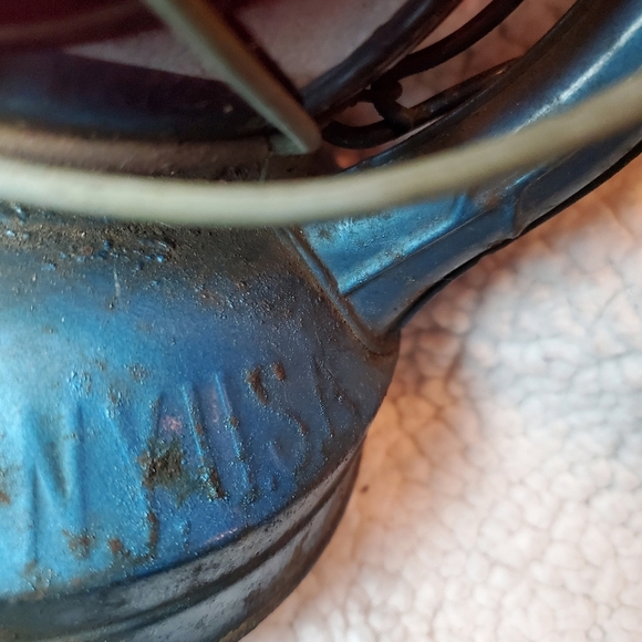 Vintage Dietz Kerosene Lantern Red Fitzall Globe Blue Body N.Y. USA - Picture 5 of 10